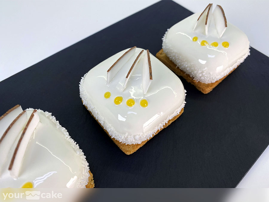 Mini tartas mousse de coco y piña caramelizada - Foto Mini 5